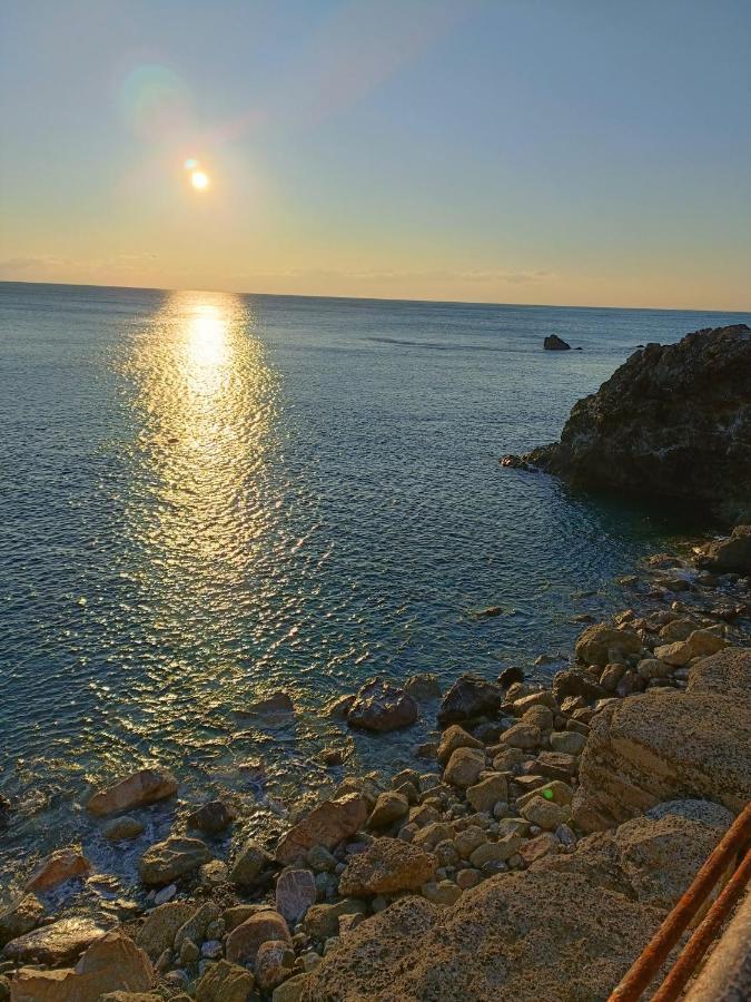 Casa Luna Rossa Леванто Екстериор снимка